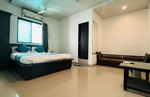 Vasai West Hotel | Farmhouse Residency