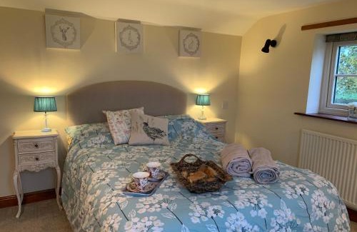 Grinshill Bed & Breakfast | Farmhouse studio near Shrewsbury