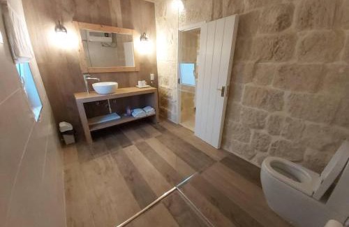 Birbuba Villa | Farmhouse Villa in Gozo with large pool & garden