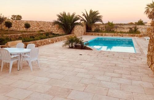 Birbuba Villa | Farmhouse Villa with Large Pool and Garden in Gozo