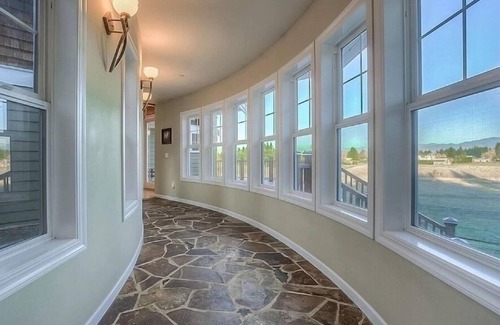 Tacoma House | Farmstead Estate Viewpoint Ridge