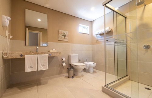 Asuncion Hotel | Faro Norte Suites