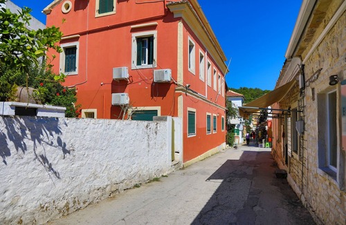 Gaios Apartment | Faros Octo: Gaios Guest House, 2 adults, near the beach
