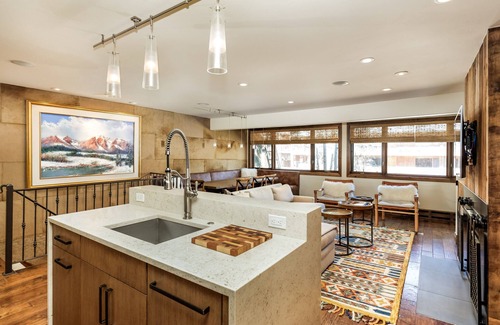 Aspen Condo | Fasching Haus Condominiums by Frias