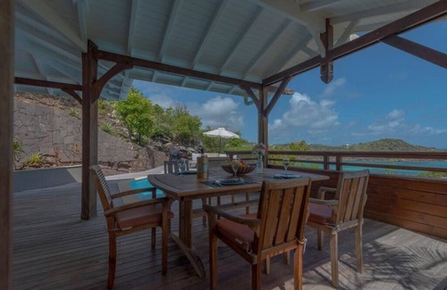 Petit Cul De Sac Beach House | Fascinating 6 Bed LAGOON YAUNE ESTATE - 2 Pools!