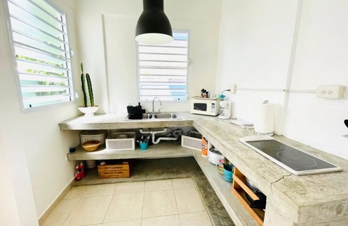 Parque Condo | Fast WiFi-Walk to Markets, Pharmacy, Eateries (A1)