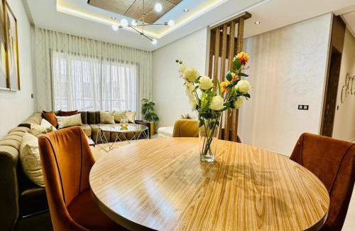 Quartier Des Mimosas Apartment | Fastueux appartement à louer en plein centre-ville