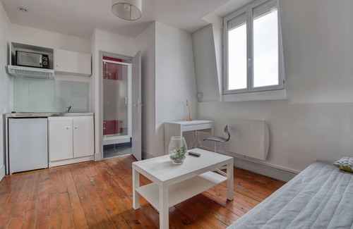 Saint-Quentin Apartment | 🌟Faubourg d'Isle 4🌟Studio🌟Cosy🌟 near station 🌟IUT🌟