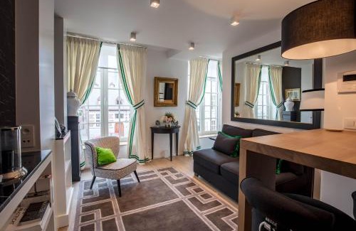 Saint-Laurent Bed & Breakfast | Faubourg Saint Martin