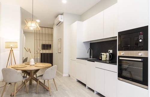 Patraix Apartment | Favara Suites A by Concept Flats