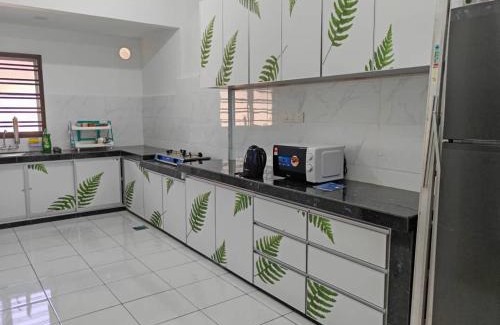 Malacca City House | Favourite Homestay Melaka - 8Pax,4BR,4Bath