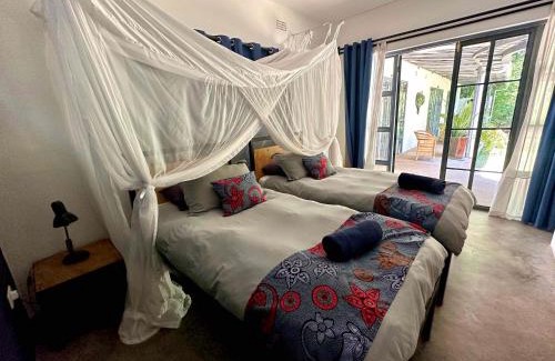 Livingstone Hostel | Fawlty Towers Accommodation & Activities