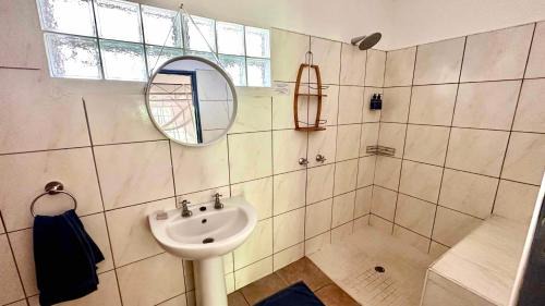 Livingstone Hostel | Fawlty Towers Accommodation & Activities