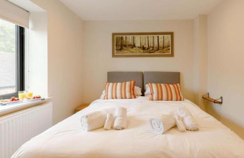 Bishampton House | Fawn Cottage disabled adapted 3 bedroom hot tub