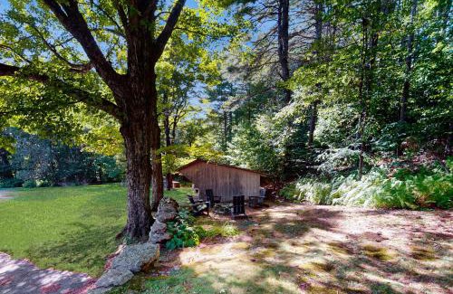 Jamaica House | Fawn Ledge