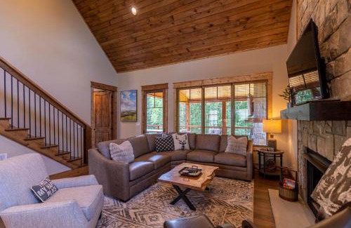 Elk Park House | Fawn Ridge at Eagles Nest