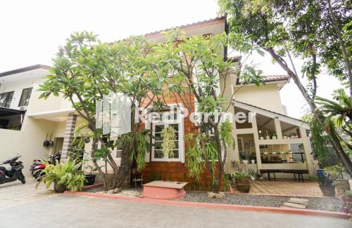 Jatinegara Hotel | Fazza Syariah Mitra RedDoorz