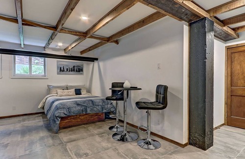 Montcalm Apartment | FC Montcalm apartment - Murray