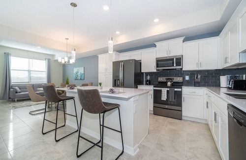 Kissimmee Apartment | FC203 Storey Lake Condo 2 bed 2 bath Free Waterpark