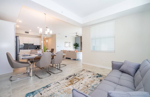 Kissimmee Apartment | FC203 Storey Lake Condo 2 bed 2 bath Free Waterpark