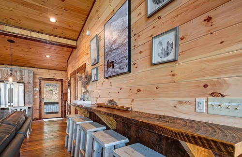 Blue Ridge House | Feather and Fawn Lodge - Blue Ridge, GA