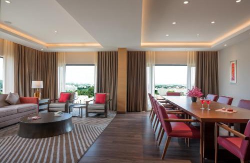 Manapakkam Hotel | Feathers- A Radha Hotel, Chennai