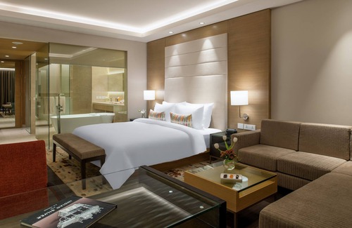 Manapakkam Hotel | Feathers - A Radha Hotel