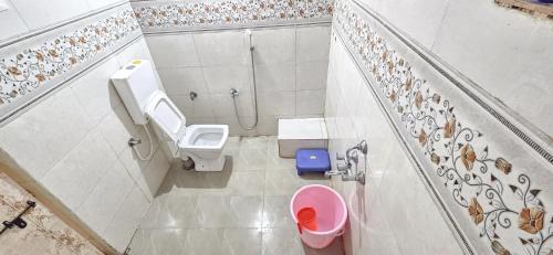 Akola Apartment | Feel at Home with Mountain Views & Fog