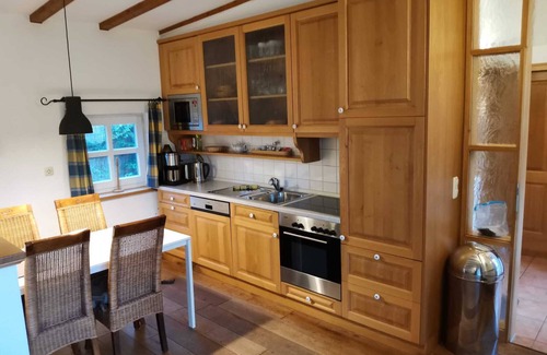 Großwurden House | Feel-good oasis right by the sea with a beautiful garden and mature trees