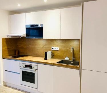 Quartier Administrations Apartment | Feel@Home Nemausus « Le 21 »