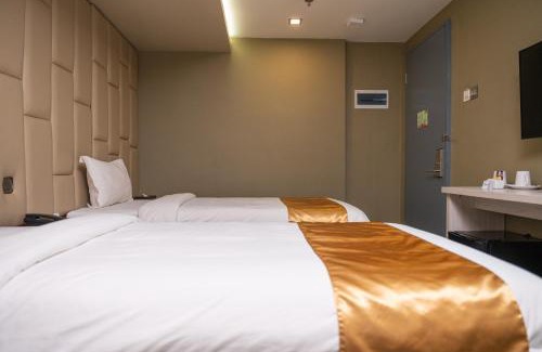 Lapu-Lapu Hotel | Felicity Island Hotel