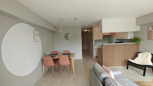 De Haan Apartment | Felix De Haan