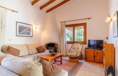Moravit Villa | Feliz
