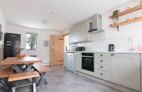 Redcar Cottage | FELL BRIGGS COTTAGE, family friendly in Marske-By-The-Sea