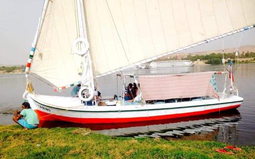 Aswan Boat Rental | Felucca Sailing Boat Overnight Experience