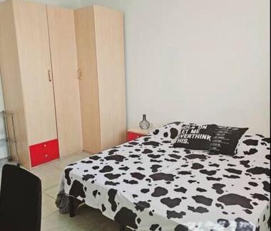 Mgarr House | Female Friendly Central Room