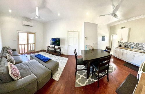 Governor's Harbour House | Fenced Property, Near all Beaches, Pool, Hot Tub, Sundeck, Firepit, Grill, Wi-Fi