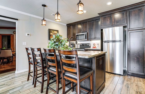 Amarillo House | Fenced Yard: Modern Barndominium in Amarillo!