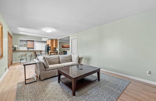 Bel Aire House | Fenced Yard with Cornhole- AC/Deck/Grill