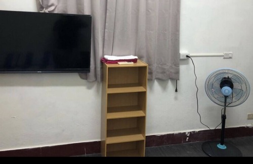 Fengshan District Condo | Fengshan cozy quadruple room