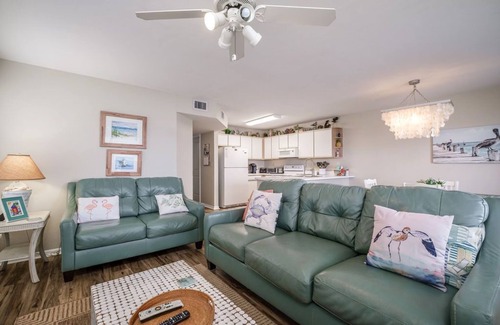 Cedar Key Condo | Fenimore Mill 1A Pool, Hot Tub, Pet Friendly!
