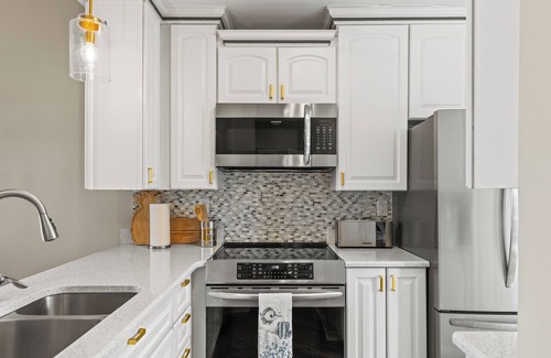 Caine Woods Condo | Fenwick Island DE or Ocean City MD Charming Coastal Comfort at the Beach