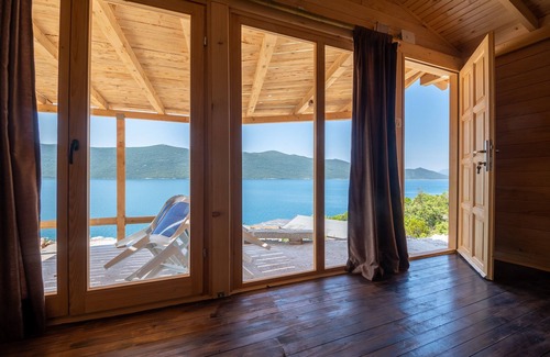 Herzegovina-Neretva Canton Apartment | Feral Beach - One Bedroom Apartment with Sea View 1
