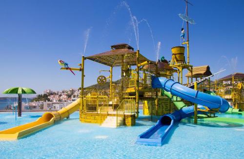 Platges de Fornells Apartment | FERGUS Club Carema Splash