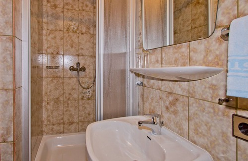 Bad Rippoldsau-Schapbach Apartment | Ferienwohnung Larissa mit 40qm, 1 separates Schlafzimmer für maximal 2 Personen