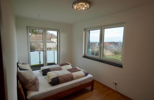 Neustadt-Hambach Apartment | Ferienhaus Rebenhof