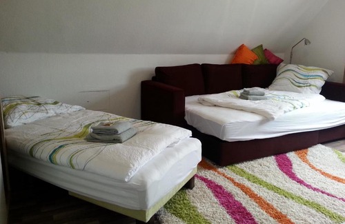 Roesrath Apartment | Ferien- Messewohnung nähe Köln-Messe Flughafen Bonn