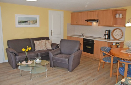 Seedorf Apartment | Ferienapparetement Neuensiener See - Holiday apartments under a thatched roof with