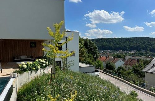 Riedenburg Apartment | Ferienchalet Burgenblick