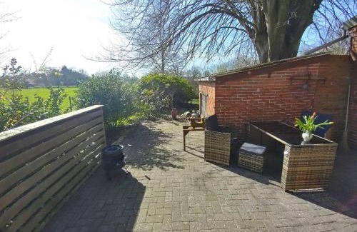 Uplengen House | Ferienhäuschen Alte Schmiede, 35647